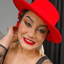 Flory Ortiz's Instagram, Twitter & Facebook