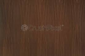 Appelé aussi bois du brésil, l'écorce de certaines variétés d'arbres poussant au brésil, donne des couleurs allant de l'orangé au rouge, en passant par le magenta. Texture En Bois Rouge Stock Photo Crushpixel
