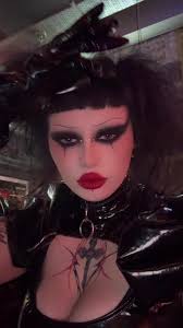 Easy Lip Tutorial with Nude and Dark Red Lipstick