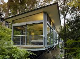 It was designed by studio grandio and it's a prefabricated structure which has been optimized to be welcoming, practical and comfortable without the house has skylights, big windows and sliding glass doors which fill it with sunlight and beauty. 20 Of The Most Gorgeous Glass House Designs