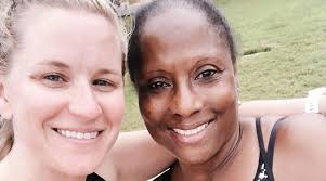 DIY Mini Champagne Favors