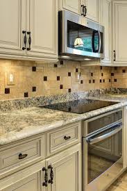 Travertine Backsplash Tile Rustic Look Natural Stone Backsplash Com Modern Kitchen Backsplash Beige Kitchen Kitchen Backsplash Trends