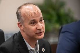 U.S. Transportation Secretary Pete Buttigieg meets with UA Local 333 in  Lansing