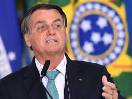 Marcelo Queiroga volta ao Brasil após cumprir quarentena nos Estados Unidos 