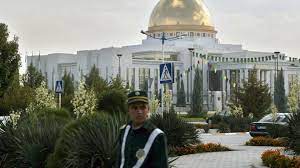 Turkmenistan occupies a critical geographic juncture, sharing long borders with afghanistan and iran, and acts as a transportation, humanitarian, and economic link to afghanistan and the south asian subcontinent, advancing regional stability. Turkmenistan Wer Hier Uber Corona Spricht Wird Festgenommen Stern De