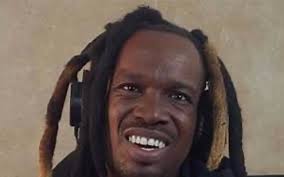 My face listening to Dre Day and reanalyzing them Uncle Luke insults “Ima  snatch yo azz from the backside and show you how Death Row pull off that  hoo ride” “With My