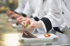 Pastry School So You Ve Got A Sweet Tooth And Are Ready To Take Your Love For Baking And Eating Desserts To Baking And Pastry Culinary Pastry Chef School