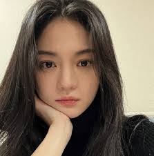 Walking across the Benjamin Franklin Bridge