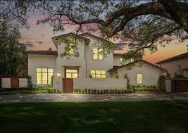 The most fanciful of the southwest styles, spanish house plans feature heavy ornamentation inspired by the spanish and moorish architectural traditions, with carved and shaped columns, wrought iron details at the windows and doors, and tiled floors, sometimes in. The Top 48 Spanish Style Houses Exterior And Interior Home And Design