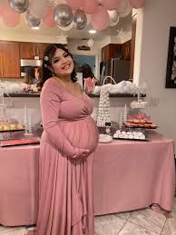 This was my baby shower yesterday, my sister put this together so  beautifully i had to share! 💕❄️