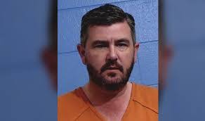 Bill Gil's Instagram, Twitter & Facebook