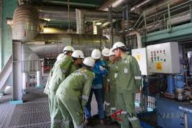 Presiden direktur pt cirebon energi prasarana heru dewanto optimistis pltu cirebon unit ii akan rampung dibangun pada 2022 sesuai kontrak. 20 Lulusan Smk Di Crebon Digembleng Ketenagalistrikan Antara News Jawa Barat