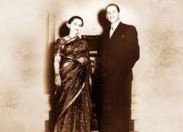 The tata family is a prominent indian business family, based in the indian city of mumbai. Jrd Tata Family Parents Sister Wife Son Successstory