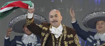 Ver las letras de lupillo rivera y escuchar grandes ligas (part. 5 26 Lupillo Rivera With Mariachi