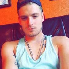 Quinton Roberts (@robertsq94)