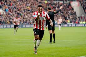 We beschikken over 50 kaarten en werken volgens het principe dat de eerst betalende supporters hieraan kunnen deelnemen. Psv After Two Goals Bergwijn 2 0 Lead Against Heerenveen Teller Report