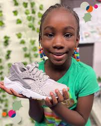 MAKING SPIRITS BRIGHT: Help us reach our fundraising goal by donating to  Shoes That Fit, a nonprofit organization that provides new shoes to local  students in need. ⠀⠀⠀⠀⠀⠀⠀⠀⠀ 1 in 3 children
