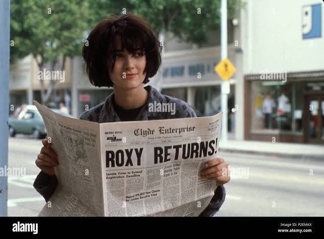Original Film Title: WELCOME HOME ROXY CARMICHAEL. English Title: WELCOME  HOME ROXY CARMICHAEL. Film Director: JIM ABRAHAMS. Year: 1990. Stars:  WINONA RYDER. Credit: PARAMOUNT PICTURES / Album Stock Photo - Alamy