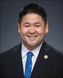 Justin Woodson's Instagram, Twitter & Facebook