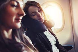 In der schwangerschaft bietet sich das zweite schwangerschaftsdrittel für reisen an, so die krankenkasse aok. Langstreckenflug 7 Tipps Fur Den Start In Die Fernreise
