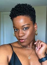 Elia Arenas's Instagram, Twitter & Facebook