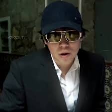 Recorriendo la Casa de Quackity en México