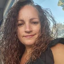 Kelly Harber's Instagram, Twitter & Facebook