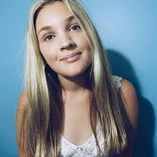 Emily Fishbaugh's Instagram, Twitter & Facebook