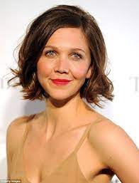 The Huge Age Difference Between Hollywood Men And Their Love Interests Womens Hairstyles Hair Inspiration Short Hair Styles