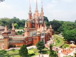 Komplek perumahan dengan luas sekitar 8 hektar ini memiliki berbagai. Tempat Wisata Jakarta Timur Ulasan Taman Mini Indonesia Indah Jakarta Indonesia Tripadvisor