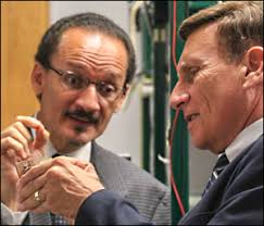 Congressman Tours UCF Laser Facility