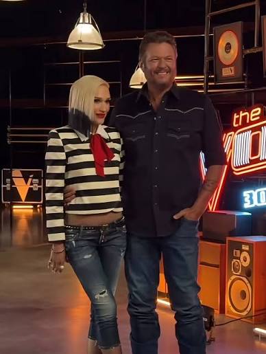 gwenstefani & @blakeshelton for 30th anniversary of @nbcthevoice ✨ 📸 gwenstefani