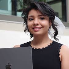 Tamara Rush's Instagram, Twitter & Facebook