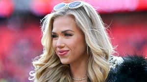 MLB Player Freddie Freeman Shares Video of Son Max, 3, Learning to Walk  Again After Health Battle