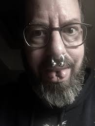 Piercing with glasses, is it possible?