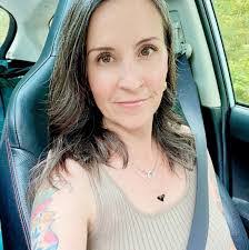 Tracy Rau's Instagram, Twitter & Facebook