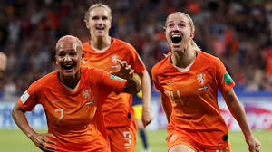 Emil forsberg mit einem blitztor nach 82 sekunden und einem treffer in der 59. Fussball Wm Der Frauen Niederlande Erreichen Finale Sport Sz De