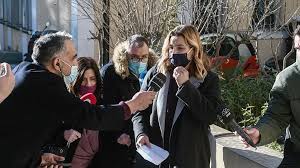 Η μαρία μπεκατώρου (αθήνα,11 φεβρουαρίου 1974) είναι δημοσιογράφος, ραδιοφωνική παραγωγός και τηλεπαρουσιάστρια. Sofia Mpekatwroy Kata8etei Ayth Thn Wra Poy Stoxeyei H Eisaggelikh Ereyna