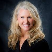 Paula Walden's Instagram, Twitter & Facebook