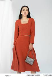 CHÂN VÁY XÒE TWEED CAM ĐẤT