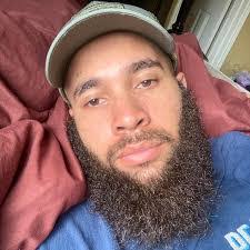 Calvin Glover's Instagram, Twitter & Facebook