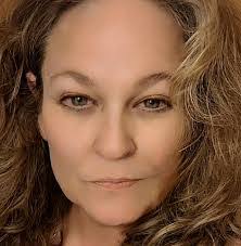 Tori Frazier's Instagram, Twitter & Facebook