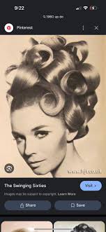 Anyone that does house calls for hair up styles for this Saturday please  🙏🏻