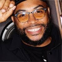 Jackie Gaylord's Instagram, Twitter & Facebook