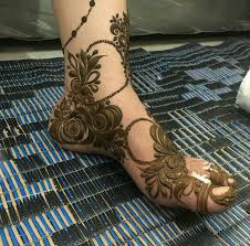 Pin By Nizum Al Fatimy On Henna Mehndi Designs Legs Mehndi Design Leg Mehndi