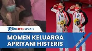 In this indonesian name, there is no family name nor a patronymic. Iktuwrhidjohmm