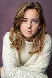 Hannah Rae's Instagram, Twitter & Facebook