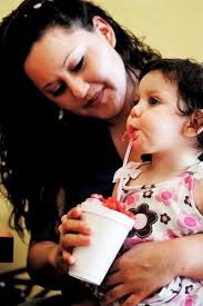 Ofrecen con raspados un lugar para relajarse