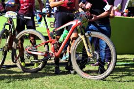 Namely, sergio mantecon, ondrej cink, maja wloszczowska and another with which we are all too familiar; Bike Check Kross Mtb Racing Team Spark Bike