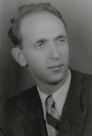 Moris Gluckman Obituary